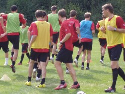 Das Löwen- Rudel im Trainingslager